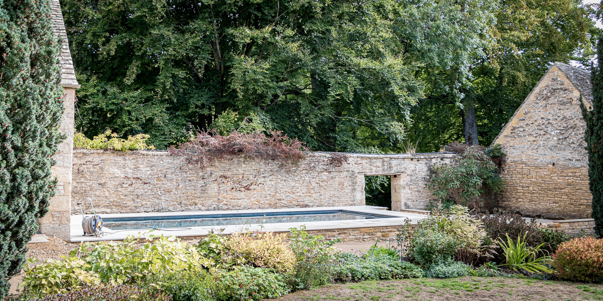 Luxury in Motion banner